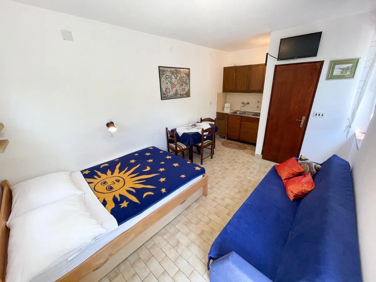 Apartment Apartmani Nadica Jadranovo Croatia