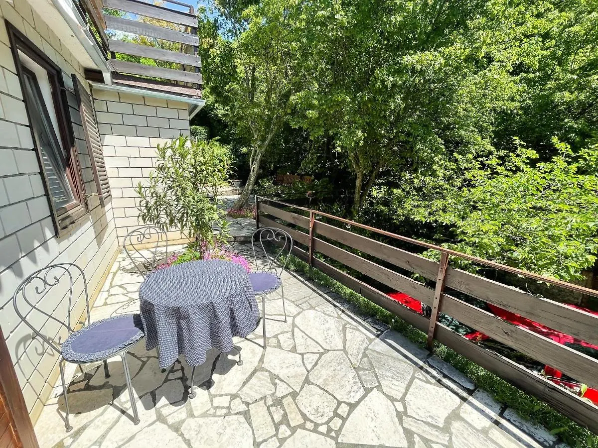 Apartmani Nadica Jadranovo 0*,