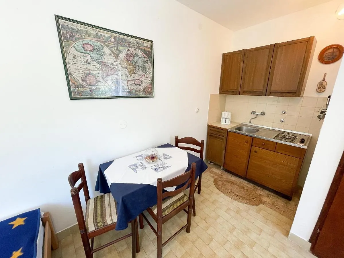 Apartmani Nadica Jadranovo 0*,