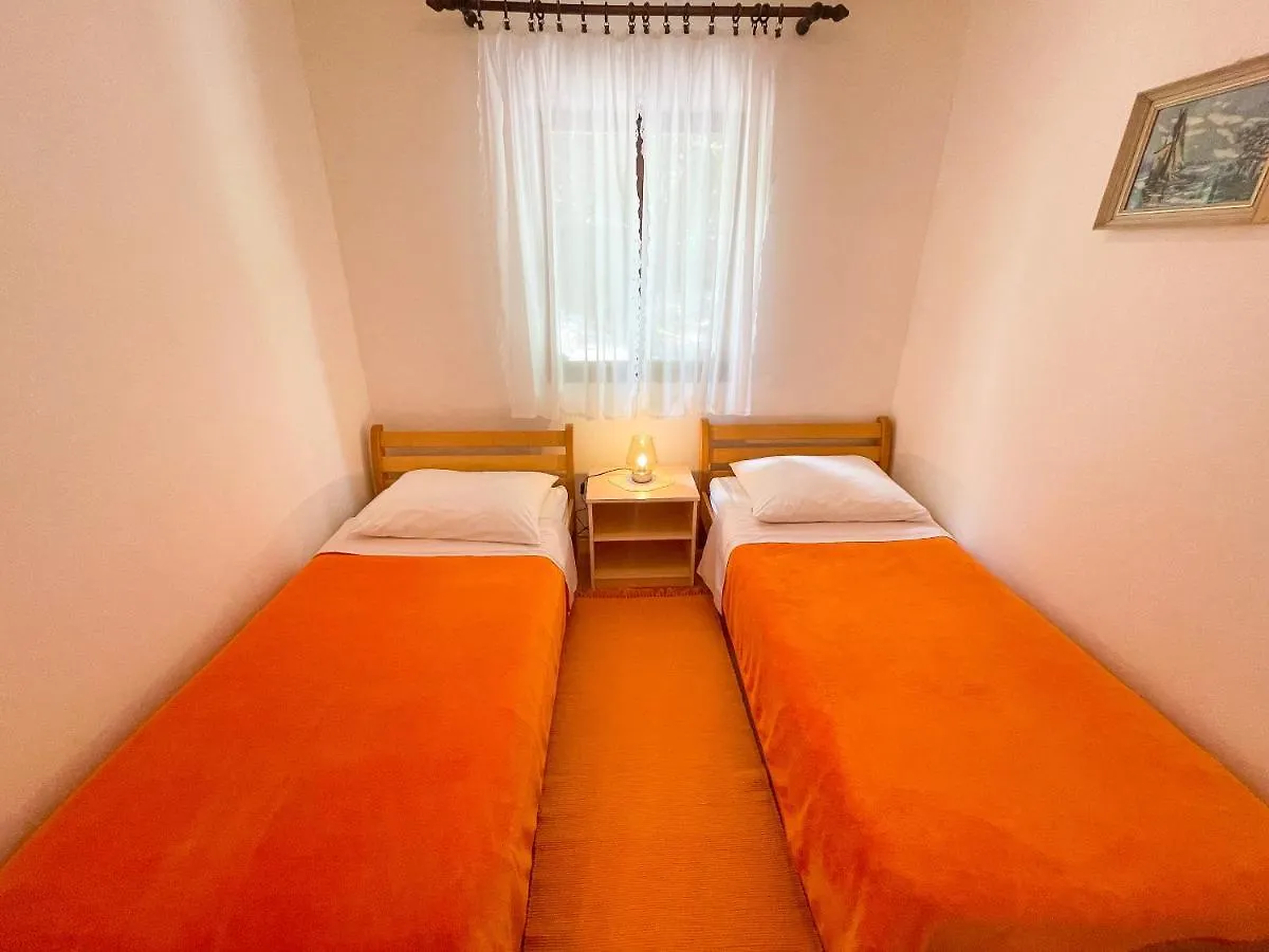 Apartmani Nadica Jadranovo Apartment